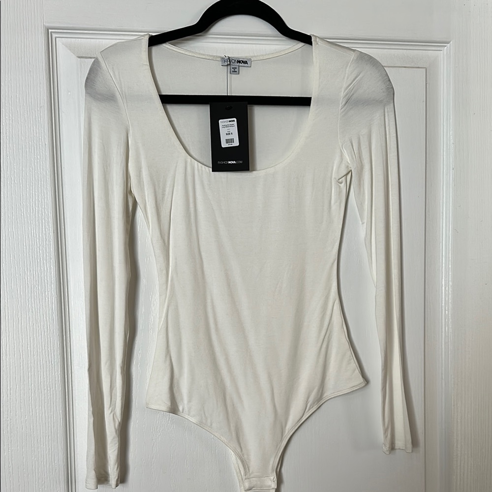 Fashion Nova Cream Long Sleeve Bodysuit